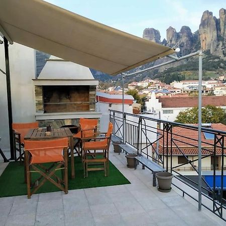 Best View Of Meteora In "Stavros Home" Калампака Екстериор снимка